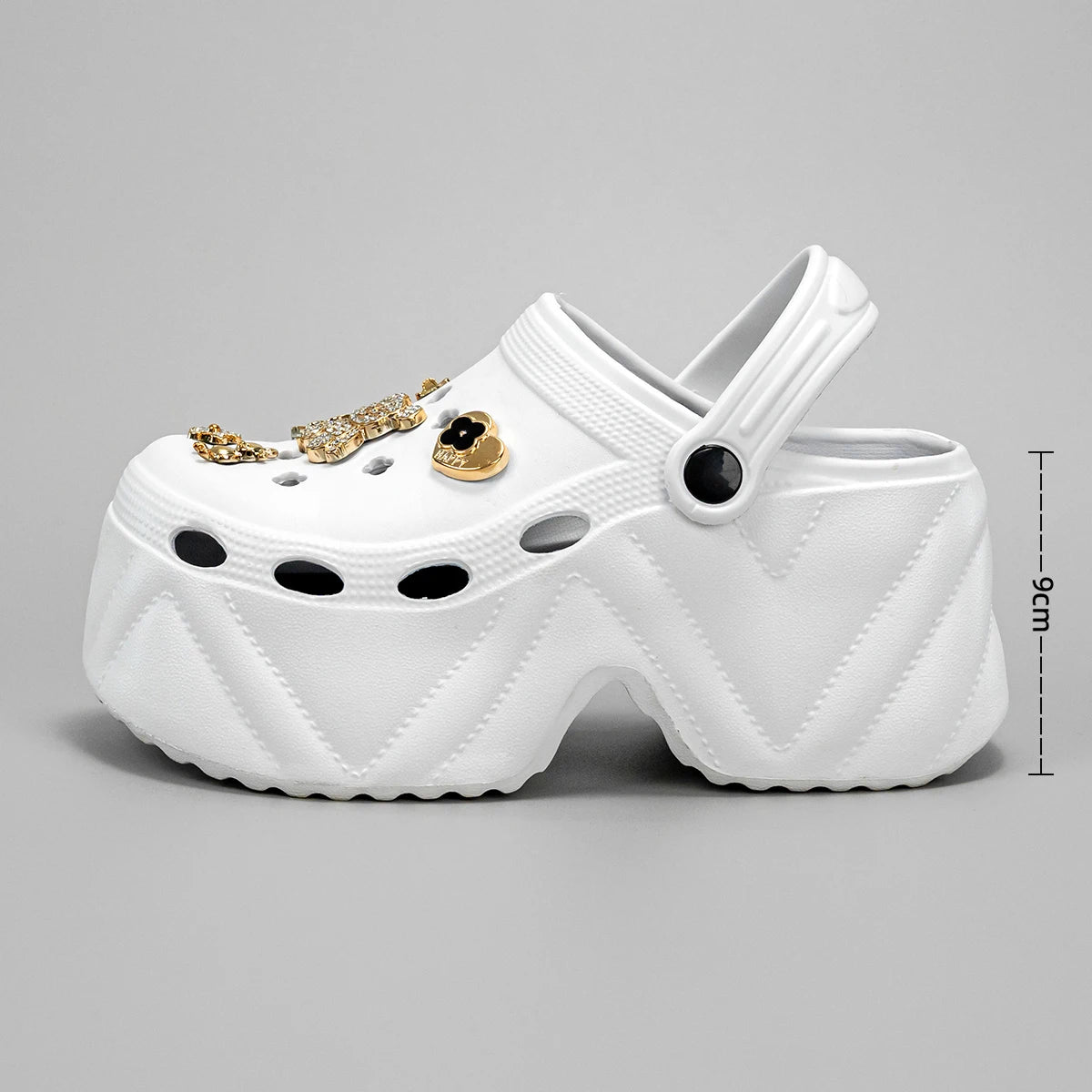 Luxus für jeden Schritt – Stylische Plateau-Clogs mit Glitzer-Details