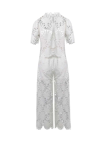 Eleganter Zweiteiler aus Häkelspitze