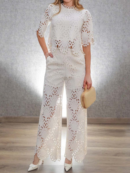 Eleganter Zweiteiler aus Häkelspitze