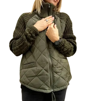 Trendige Steppjacke mit Strickärmeln