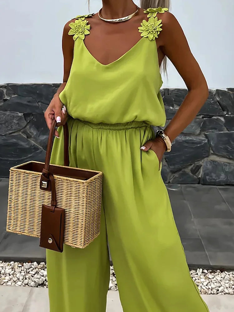 Sommer-Jumpsuit mit Blumen-Details
