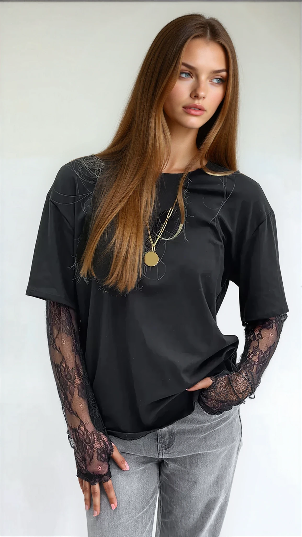 T-Shirt mit Spitzenärmeln