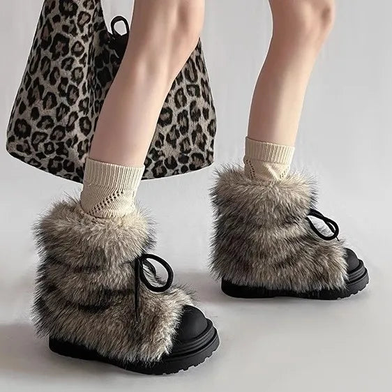 Trendige Fell-Boots für kalte Tage