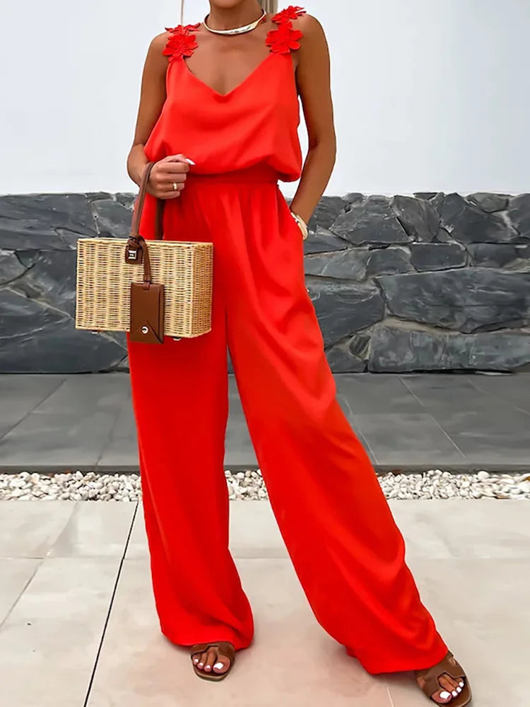 Sommer-Jumpsuit mit Blumen-Details