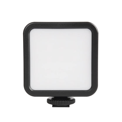 Kompakte RGB-LED-Leuchte für perfekte Ausleuchtung unterwegs